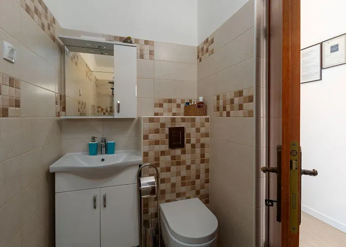 Apartment Komfortables Nur 600 Meter Zum Und Zum Unesco-weltkulturerbe Porec