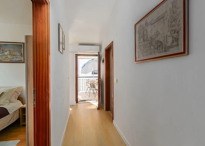 Komfortables Nur 600 Meter Zum Und Zum Unesco-weltkulturerbe Poreč